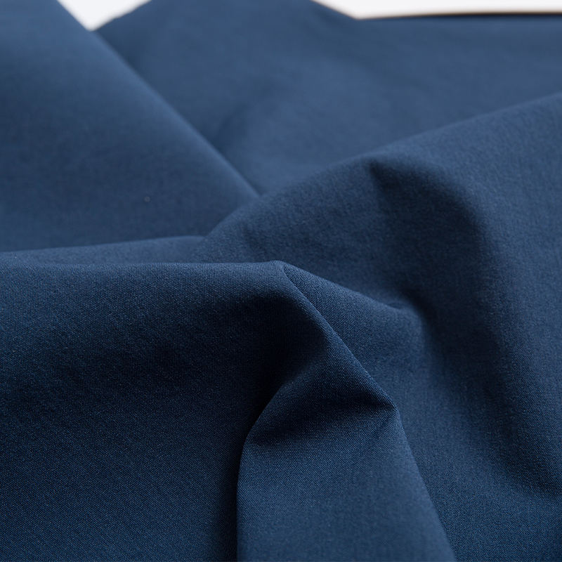 125 g/m² Nylon-4-Wege-Stretch-Schuss-Twist-C0DWR-Gewebe